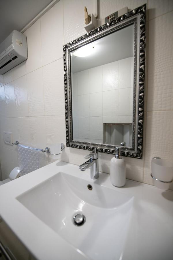 Studio "Centar 1"-50M2 أوباتيا المظهر الخارجي الصورة
